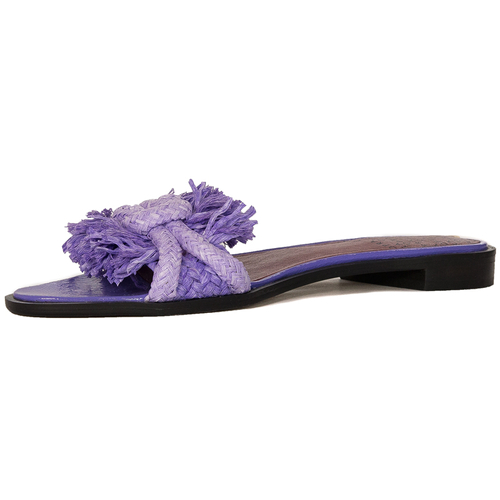 Bari Violet slides